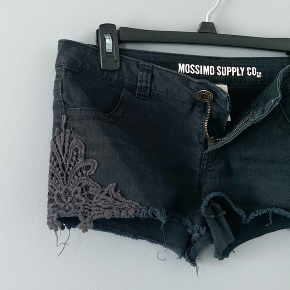 Mossimo Supply Co. Black Shorts Size 9 Junior - Picture 4 of 4